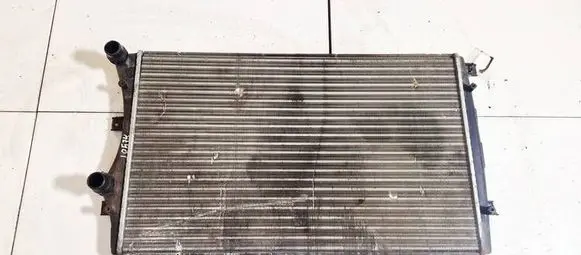 Volkswagen Jetta V Coolant radiator