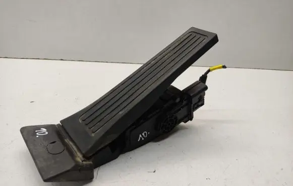 KIA Optima Accelerator throttle pedal 351902E000