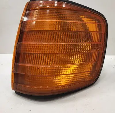 Mercedes-Benz S W126 Front indicator light