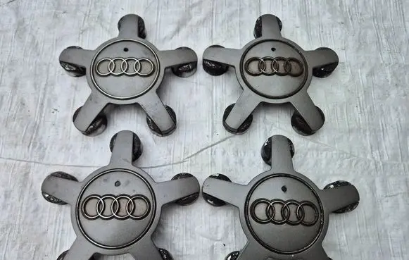 Audi A6 C7 Original wheel cap 4F0601165