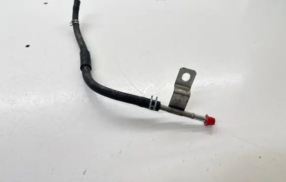 Peugeot 4007 Fuel line pipe