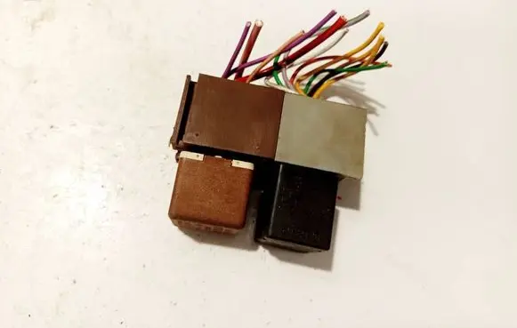 Renault Master II Fuse box set 7700810929 7700414484