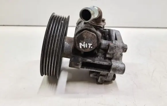 Mitsubishi Outlander Power steering pump