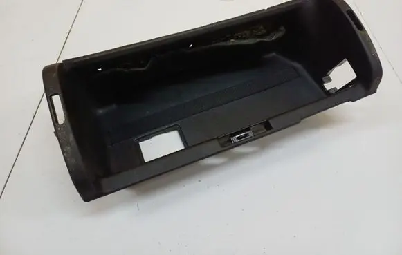 Renault Laguna I Glove box 7700824128