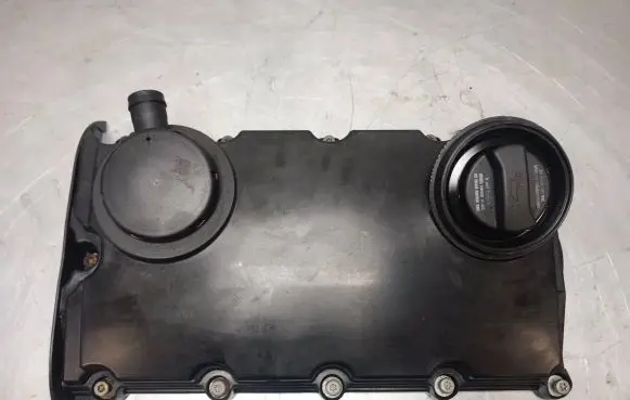 Audi A4 S4 B7 8E 8H Rocker cam cover 03G103475B