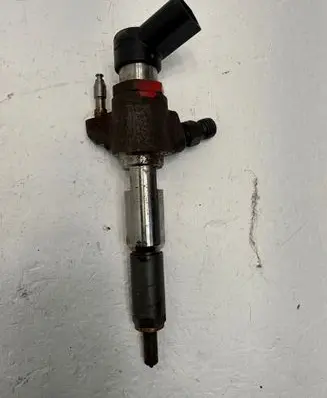 Volvo V60 Fuel injector 50274V05 61833 9802448680