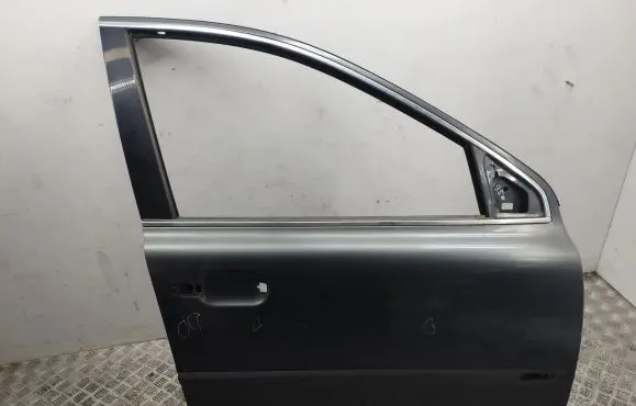 Volvo XC90 Front door