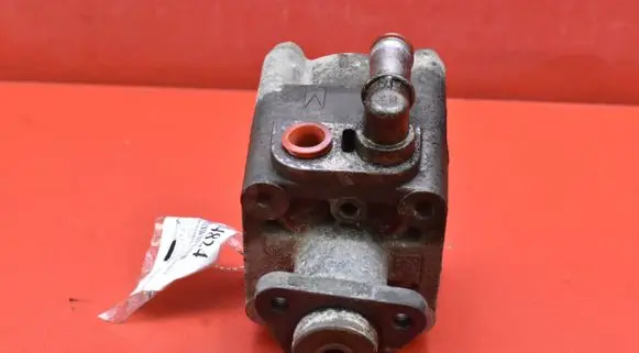 BMW 3 E36 Power steering pump
