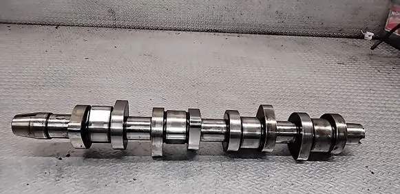 Volkswagen Golf IV Camshaft