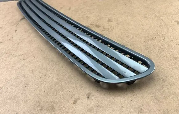 BMW 7 E65 E66 Front grill 7026324 51137026324 51130136986