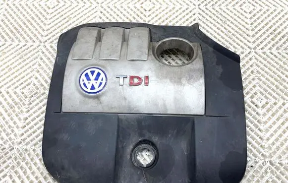 Volkswagen Polo IV 9N3 Engine cover (trim) 045103925N