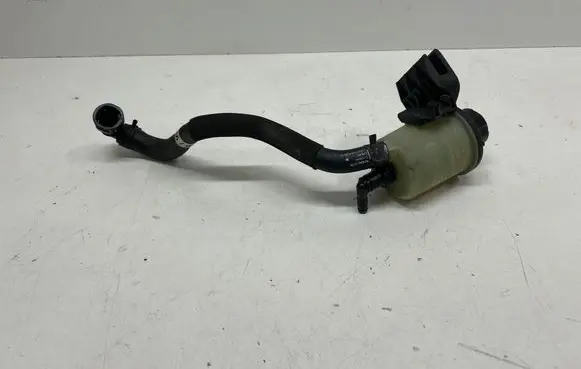 Power steering fluid tank/reservoir