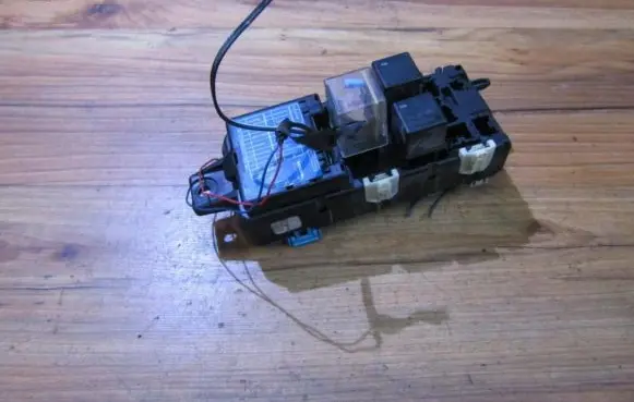 Volvo S40, V40 Fuse box set 30807050