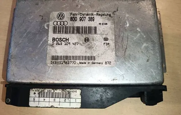 Volkswagen PASSAT B5.5 ESP (stability system) control unit 8D0907389 0265109427 DKBV51981770