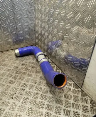 Audi A4 S4 B5 8D Intercooler hose/pipe