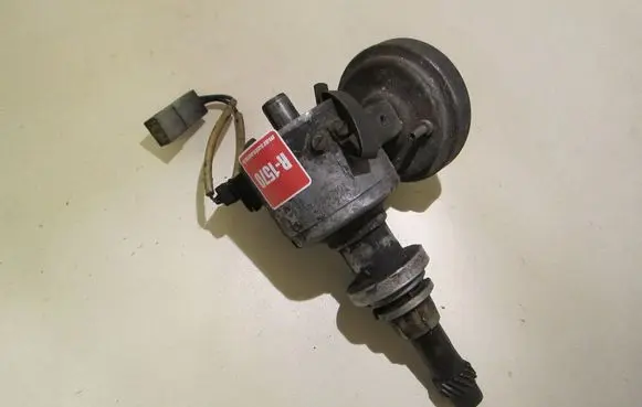 Audi 100 200 5000 C3 Spark distributor 035905205