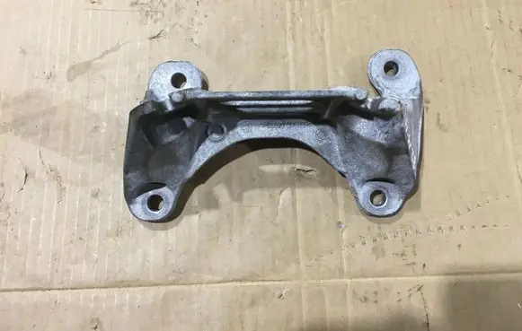 BMW M4 F82 F83 Gearbox mounting bracket 2284129