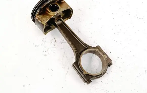 Dodge Durango III Piston with connecting rod 