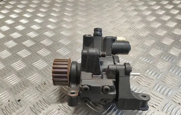 Nissan Pulsar Fuel injection high pressure pump A2C53351931 5WS40844 167003669R