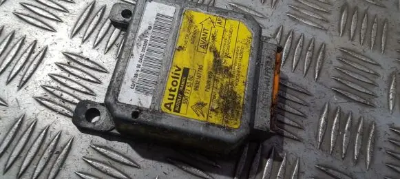 Citroen Xsara Picasso Airbag control unit/module 9632167780 550776300