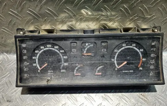 Renault Espace II Speedometer (instrument cluster)