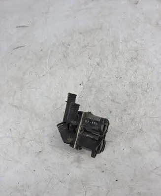 BMW 5 E34 Coolant heater control valve 1147412042