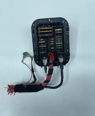 Mercedes-Benz C AMG W205 Fuse module A2225403150