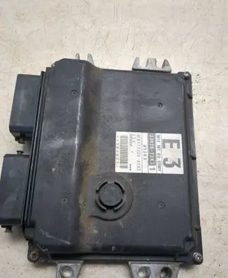Suzuki Swift I Engine control unit/module 3392072K31 MB1123008282