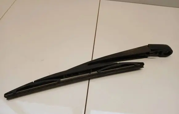 Mitsubishi Outlander Rear wiper blade arm