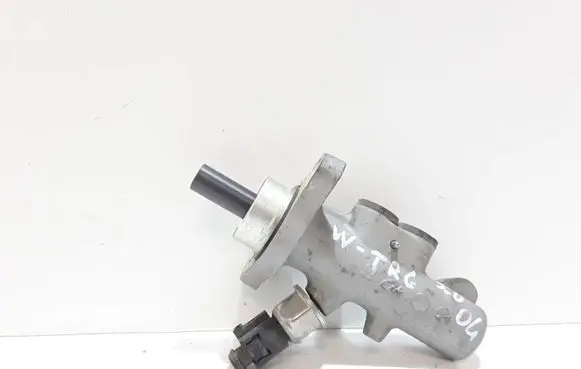 Volkswagen Touareg I Master brake cylinder