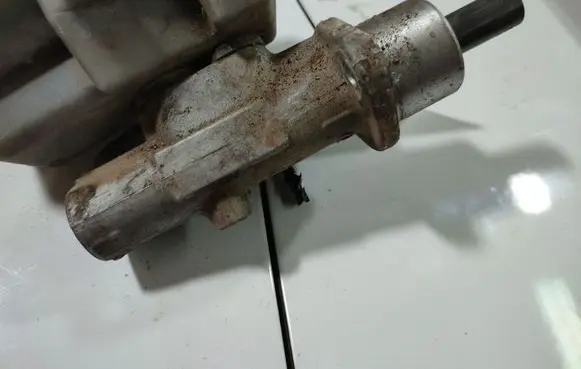 Renault Espace III Master brake cylinder