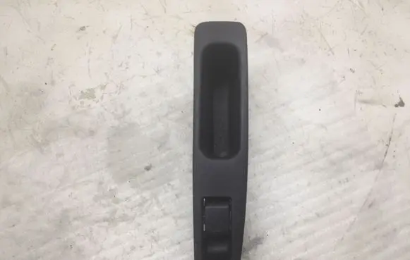 Nissan Qashqai Electric window control switch 25411JED000 82950JD000