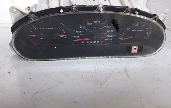 Ford Taurus Speedometer (instrument cluster)