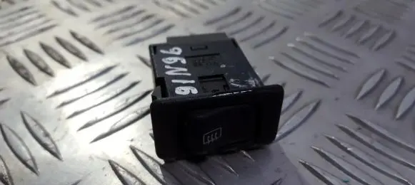 Nissan Maxima Windscreen/window heater switch