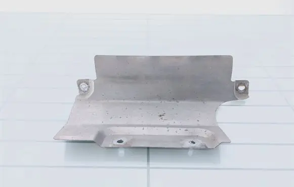 Chrysler Grand Voyager IV Exhaust heat shield 046881503AC