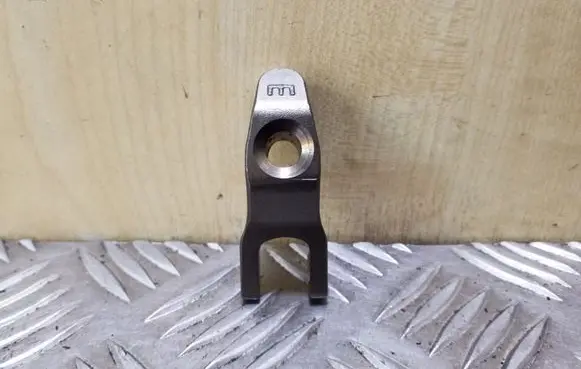Hyundai i40 Fuel Injector clamp holder