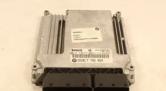 BMW 3 E46 Engine control unit/module ECU 7792024