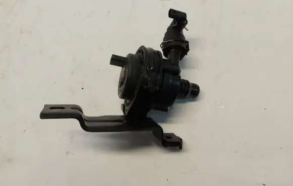 Opel Grandland X Water pump 9839261780JLK01