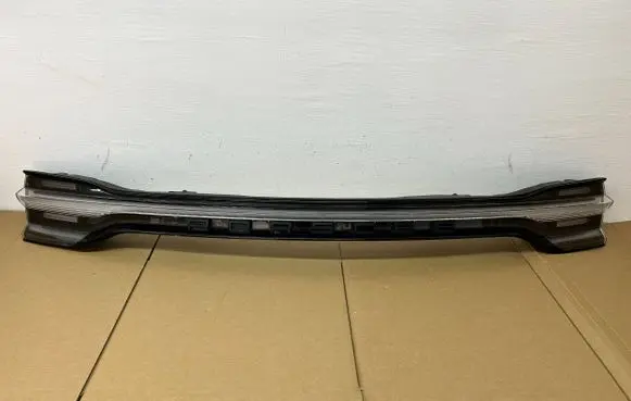 Porsche Macan (95B) Tailgate rear/tail lights 95B945208PY