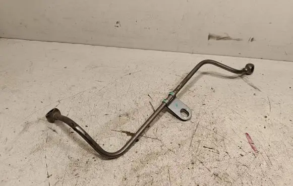 Mitsubishi L200 Gearbox oil cooler pipe/hose 