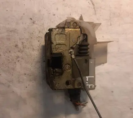 Renault Espace III Front door lock