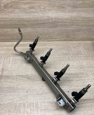 BMW 5 E60 E61 Fuel injector 7506158