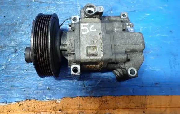 Mazda 3 I Air conditioning (A/C) compressor (pump) H12A1AS4EY