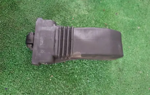 Audi Q2 - Rear door check strap stopper 81A839267