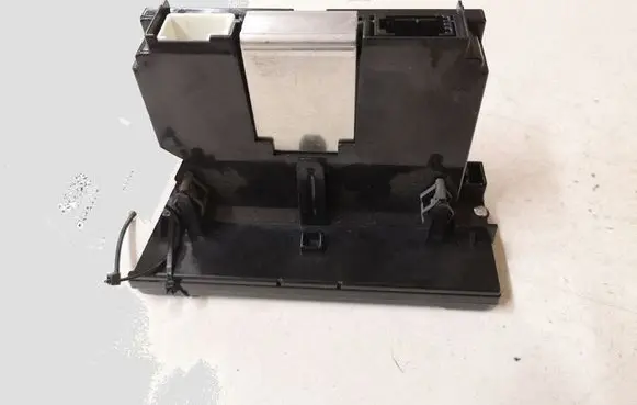 Volvo V50 Screen/display/small screen 30797719 003000285136 69199100