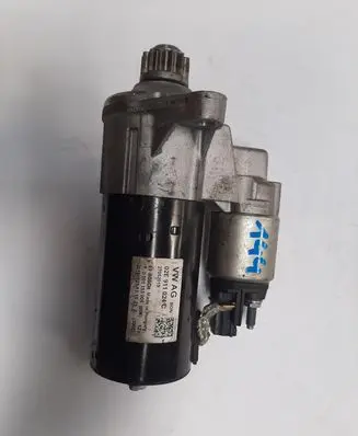Volkswagen Sharan Starter motor 02E911024C