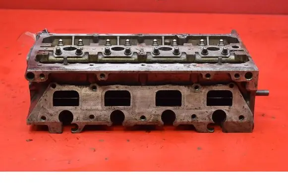 Volkswagen Golf IV Engine head 03C103358G