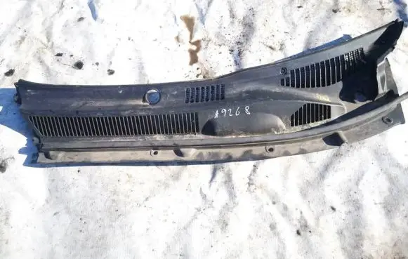 Toyota RAV 4 (XA20) Wiper trim 5570842110 55708-42110