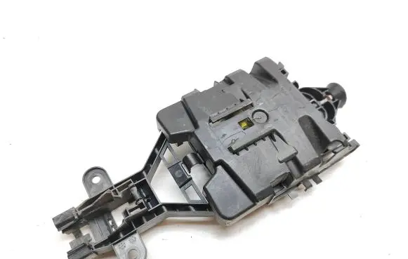 Rear door exterior handle/bracket