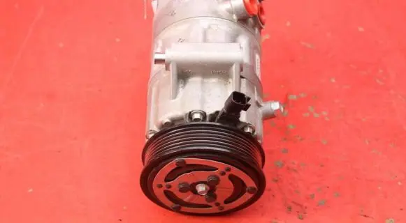 Ford Kuga I Air conditioning (A/C) compressor (pump) GN11-19D629-AC